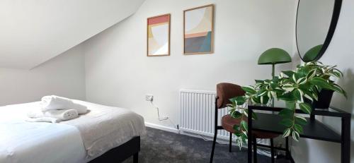 Claude Road Apartments by Switchback Stays photo 30