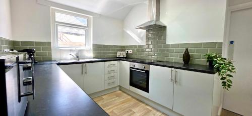 Claude Road Apartments by Switchback Stays photo 15