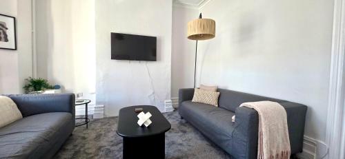 Claude Road Apartments by Switchback Stays photo 22