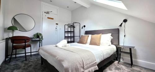 Claude Road Apartments by Switchback Stays photo 31
