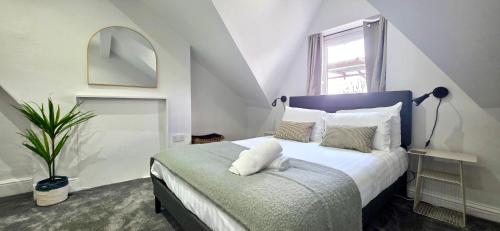 Claude Road Apartments by Switchback Stays photo 35
