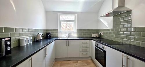 Claude Road Apartments by Switchback Stays photo 29