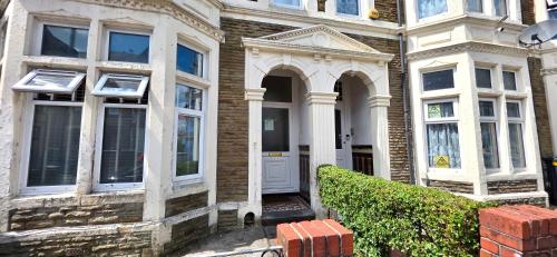Claude Road Apartments by Switchback Stays photo 7
