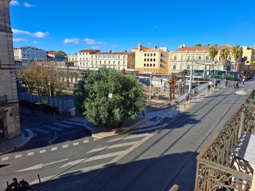 T2 calme avec CLIM & WIFI - Gare St-Roch à 50m