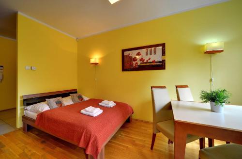Komfortowe Studio Sun Seasons 24 w Karpaczu z Balkonem by Noclegi Renters