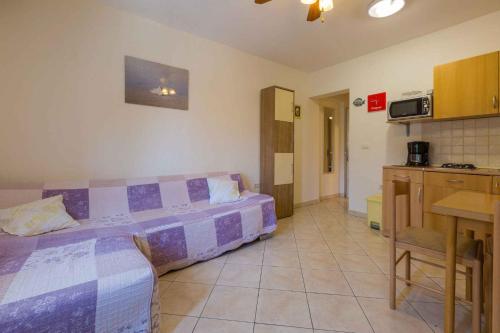 One-Bedroom Apartment Crikvenica 47