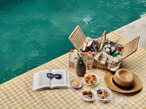 Jídlo v vily nebo okolí