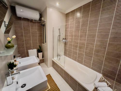 Koupelna v ubytování Cozy Apartment in South Malta