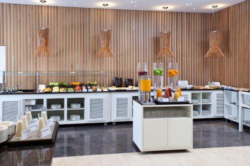 Jídlo v hotelu nebo okolí