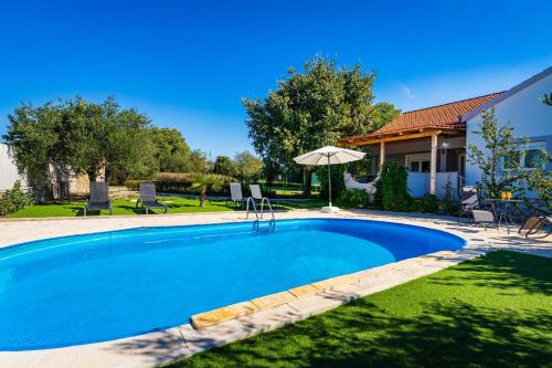 My Dalmatia - Holiday home Emily with private pool