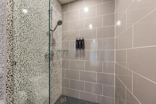 Koupelna v ubytování The Terraza Studio Apartment A104