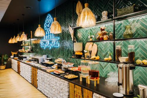 Jídlo v hotelu nebo okolí