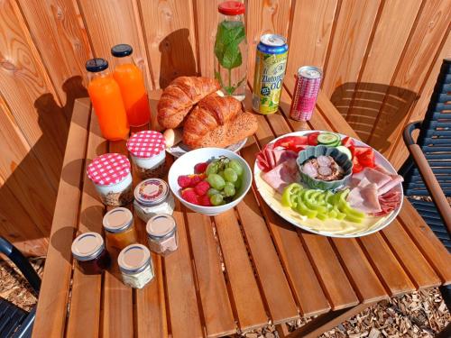 Jídlo v chaty nebo okolí