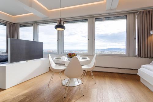 Penthouse Loft with Skyline-View