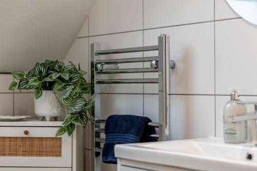 Postel nebo postele na pokoji v ubytování Anderson's Neuk