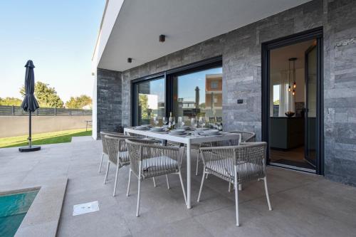 Villa EnDi in Medulin, Istria by Istrabook