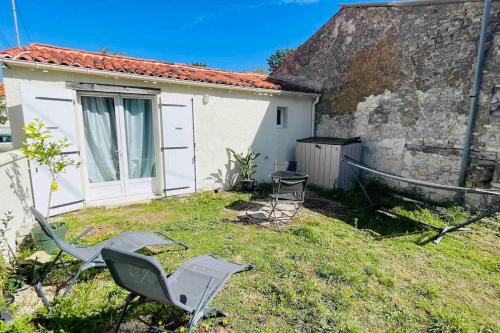 La petite maison du Loubat avec jardin