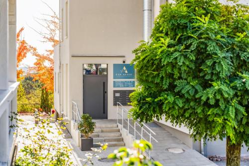 Κήπος έξω από το Das Adler