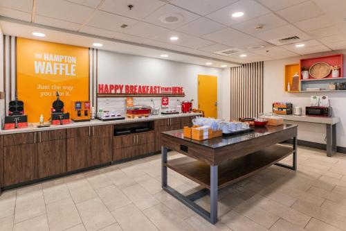 Nhà bếp/bếp nhỏ tại Hampton Inn Jasper, AL