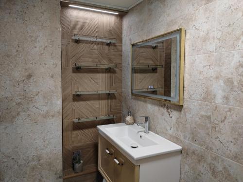 Et badeværelse på Вила Езерото