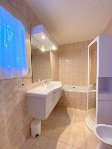 Maison familiale - Village - Parking - Le Barcares - 2 minutes plage 10ALJOF25