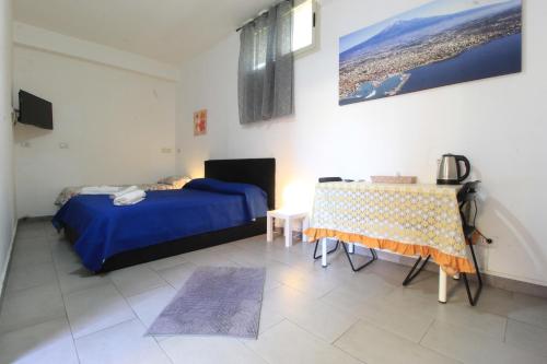 Postel nebo postele na pokoji v ubytování bed and fly near 2 trasfert inclused