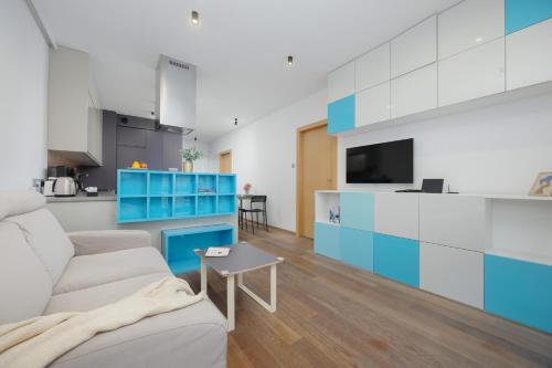 Ordona Modern Apartment by Solarento