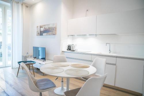 Luxury one bedroom Corso Buenos Aires next Duomo