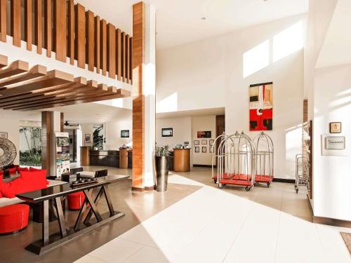 Η κουζίνα ή μικρή κουζίνα στο Hotel Ibis Samui Bophut