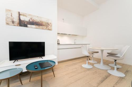 Luxury one bedroom Corso Buenos Aires next Duomo