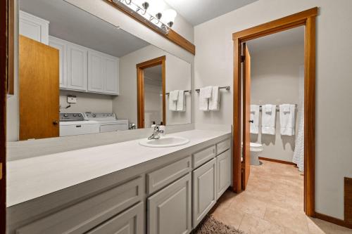 Ένα μπάνιο στο RMR: Columbine 1023 Condo in The AspensWilsonWY