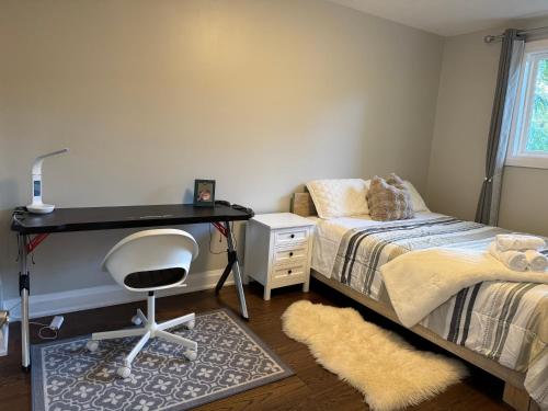 Postel nebo postele na pokoji v ubytování Quite room finch birchmunt