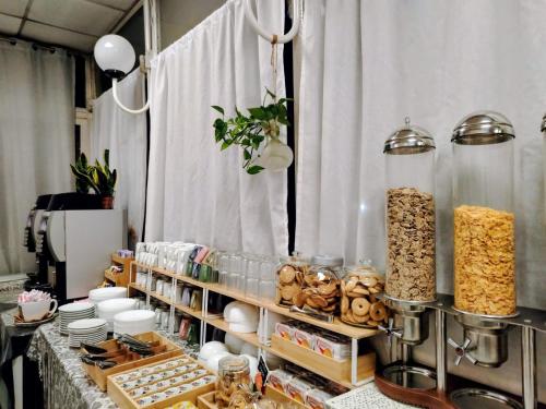 Jídlo v hotelu nebo okolí