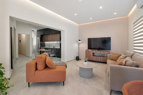 Coralie 3 bedroom apartment 40m from the beach