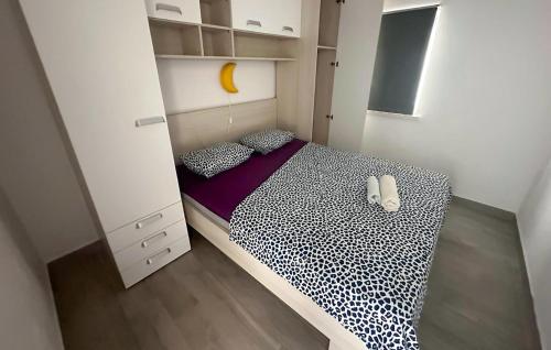 Nice Apartment In Lumbarda With Wifi