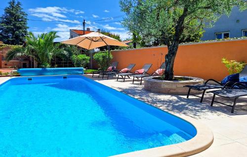 Gorgeous Apartment In Medulin