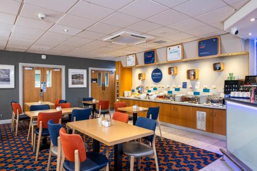 Nhà hàng/khu ăn uống khác tại Holiday Inn Express Perth by IHG