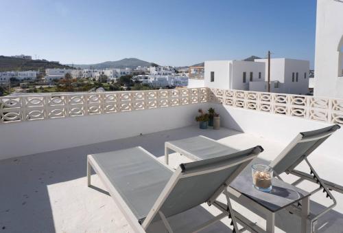 WHITE W4 new studio in Naousa