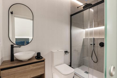 Koupelna v ubytování Queens Olavide I Alquiler Corta Estancia