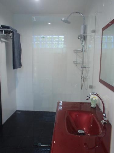 Ванна кімната в Coconoi Residence