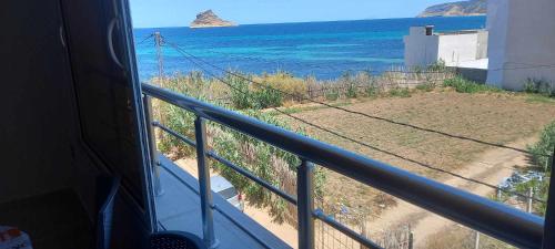 a view of the ocean from a balcony at résidence Ferjani hechmi in Rafrāf