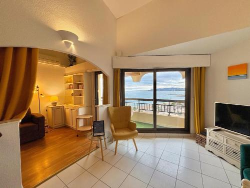 Appartement vue mer et front de mer avec terrasse