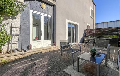 1 Bedroom Gorgeous Home In Sernhac