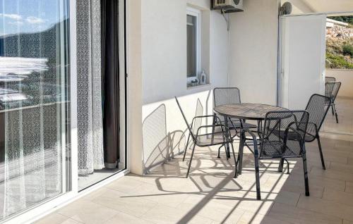 Nice Apartment In Podgora With Wifi