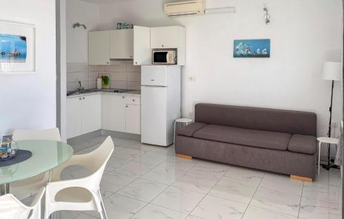 Nice Apartment In Podgora With Wifi