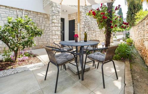 1 Bedroom Gorgeous Apartment In Rovinj