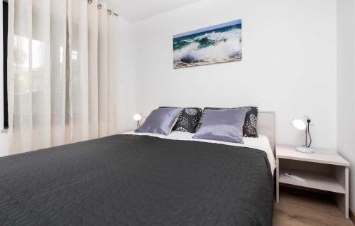 1 Bedroom Gorgeous Apartment In Rovinj