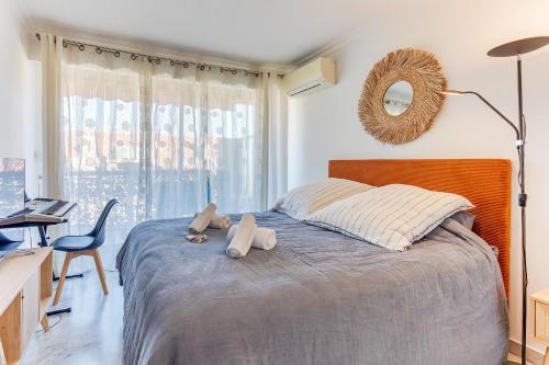 FRANCIA AZUR AP4483 by RIVIERA HOLIDAY HOMES