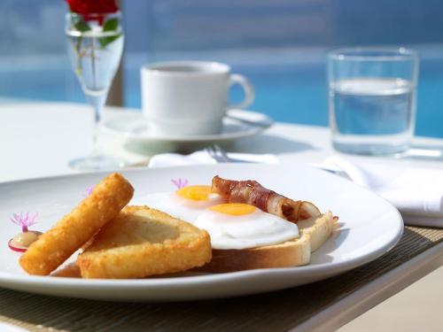 Jídlo v rezortu nebo okolí