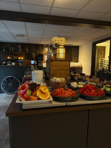 Jídlo v hotelu nebo okolí